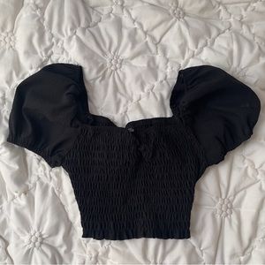 Ruched puff sleeve princess tee in black